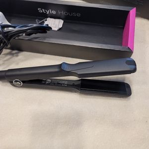 Style House Black Hair Straightener